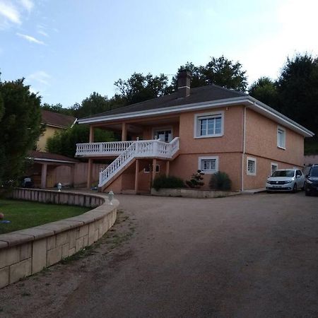Comme A La Maison ! Chavanoz Ngoại thất bức ảnh