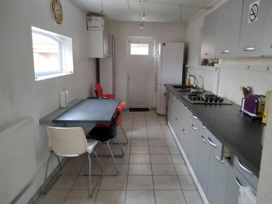 Comme A La Maison ! Chavanoz Ngoại thất bức ảnh